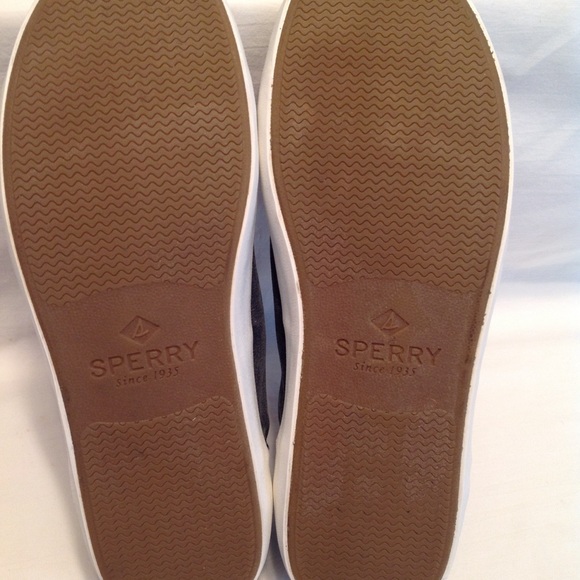 Sperry Wahoo LTT Topsider CVO washed sneaker, EUC - Picture 6 of 6
